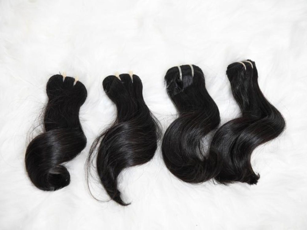 Unprocessed Human Hair BundlesVoila Hairs